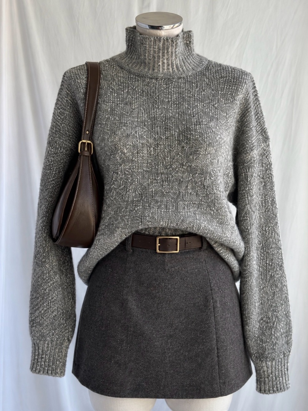 Vintage SEGUÉ Heather Grey Silk & Angora Turtleneck Sweater | Size M/L